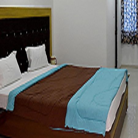 Hotel White Desert Bhuj Ngoại thất bức ảnh