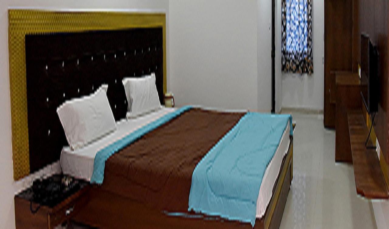 Hotel White Desert Bhuj Ngoại thất bức ảnh